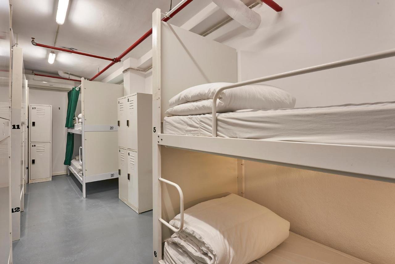 הוספיטלט דה יוברגאט Hola Hostal Collblanc מראה חיצוני תמונה