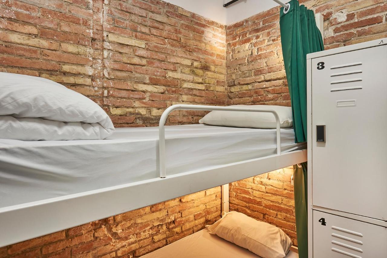 הוספיטלט דה יוברגאט Hola Hostal Collblanc מראה חיצוני תמונה