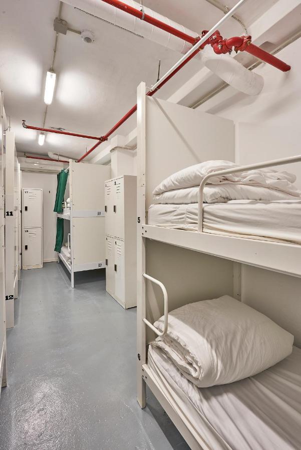 הוספיטלט דה יוברגאט Hola Hostal Collblanc מראה חיצוני תמונה